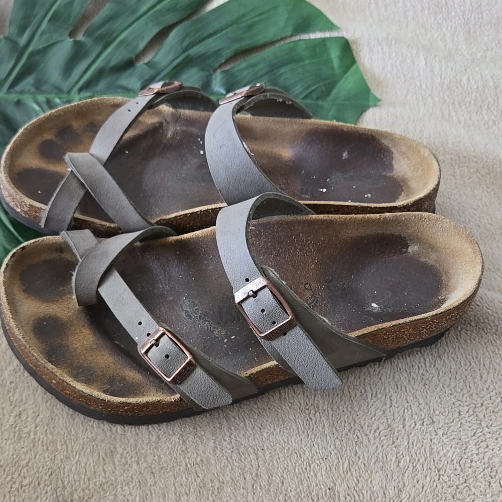 Birkenstock Gray Strappy Sandals with Buckles Size 7 - Picture 3 of 9